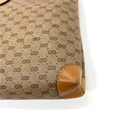 Gucci Tan Monogram Shoulder Bag - Picture 9 of 16